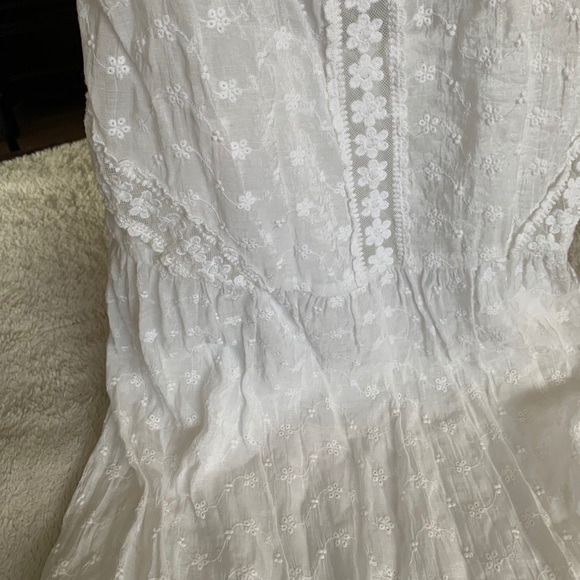 Dress - Picture 6 of 6